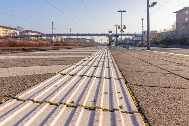 Bahnsteig, Saarbrücken-Burbach-7