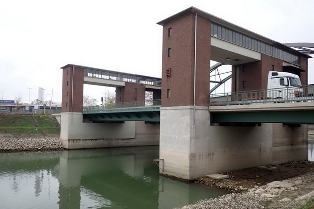 Hafen Mannheim - Mühlauhubbrücke-3