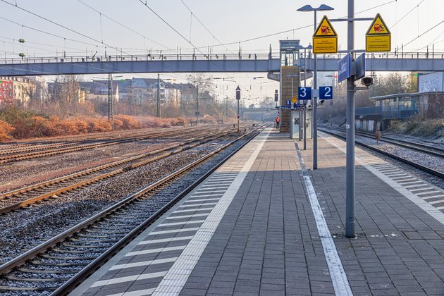 Bahnsteig, Saarbrücken-Burbach-6